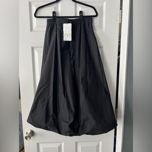 Zara Classic Black Bubble Skirt